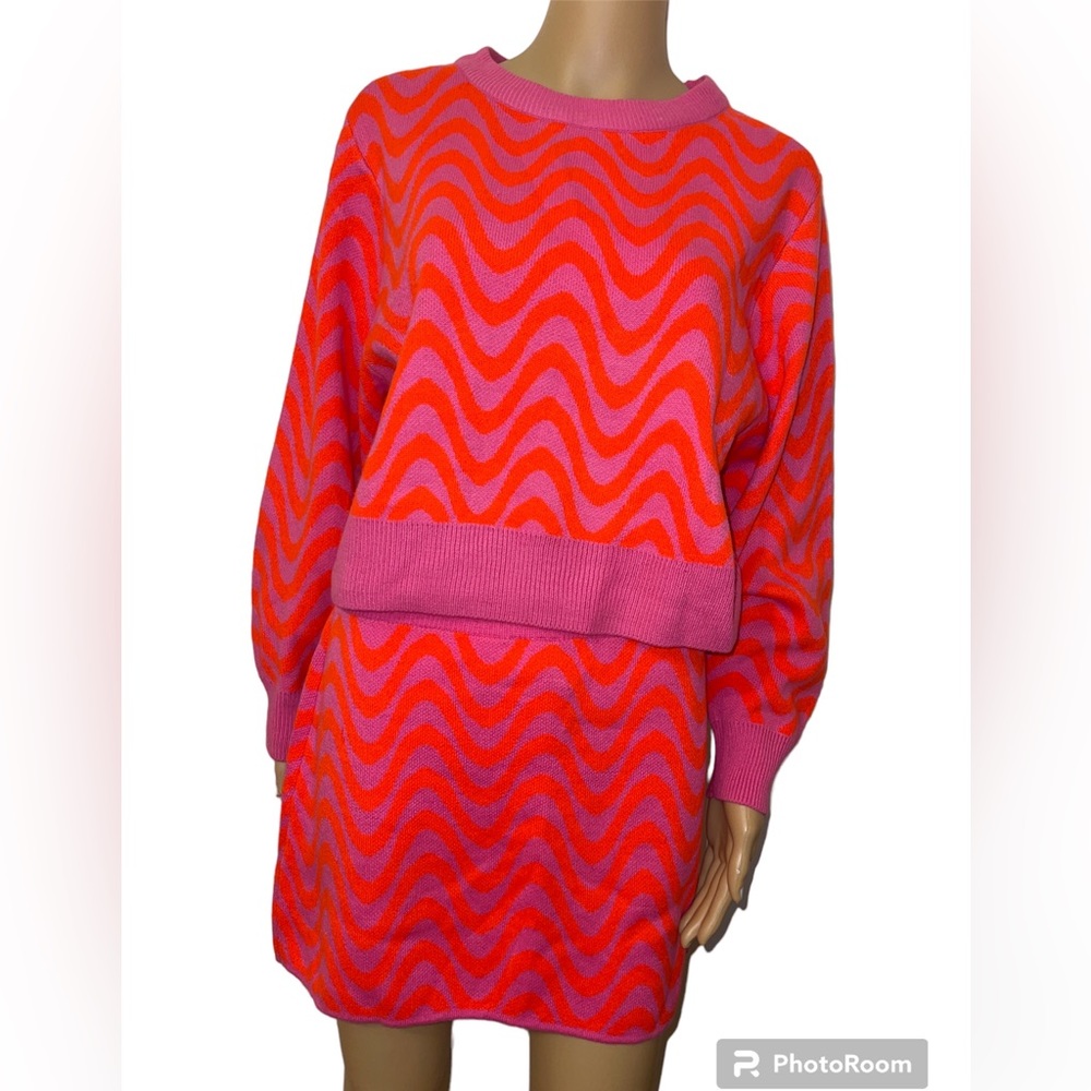 COPY - H&M Divided Jacquard-Knit Wave Pattern Pink sweater and skirt set SIZE M